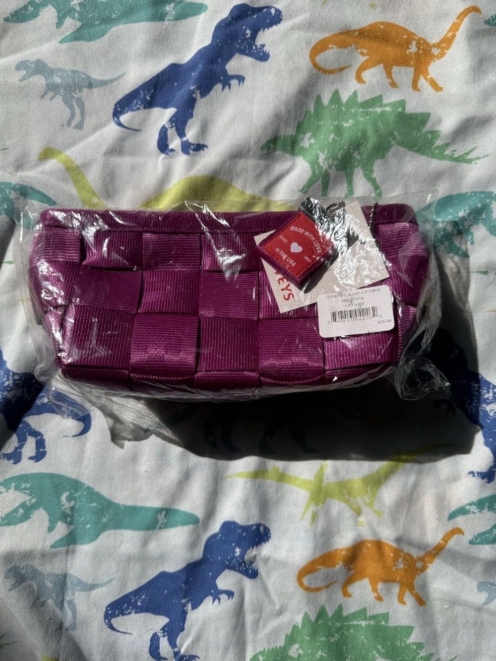 BNIP Harveys Seatbelt Triangle Makeup Case. Magenta. Deep Glowy Pink